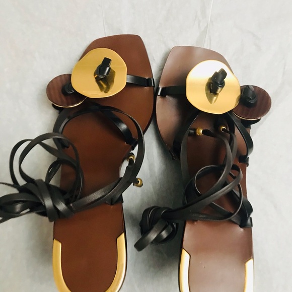 TORY BURCH WOMEN STRAPY SANDALS. CLASSY DESIGN FOR FASHION & QUALITY. SIZE 6 - Picture 3 of 10